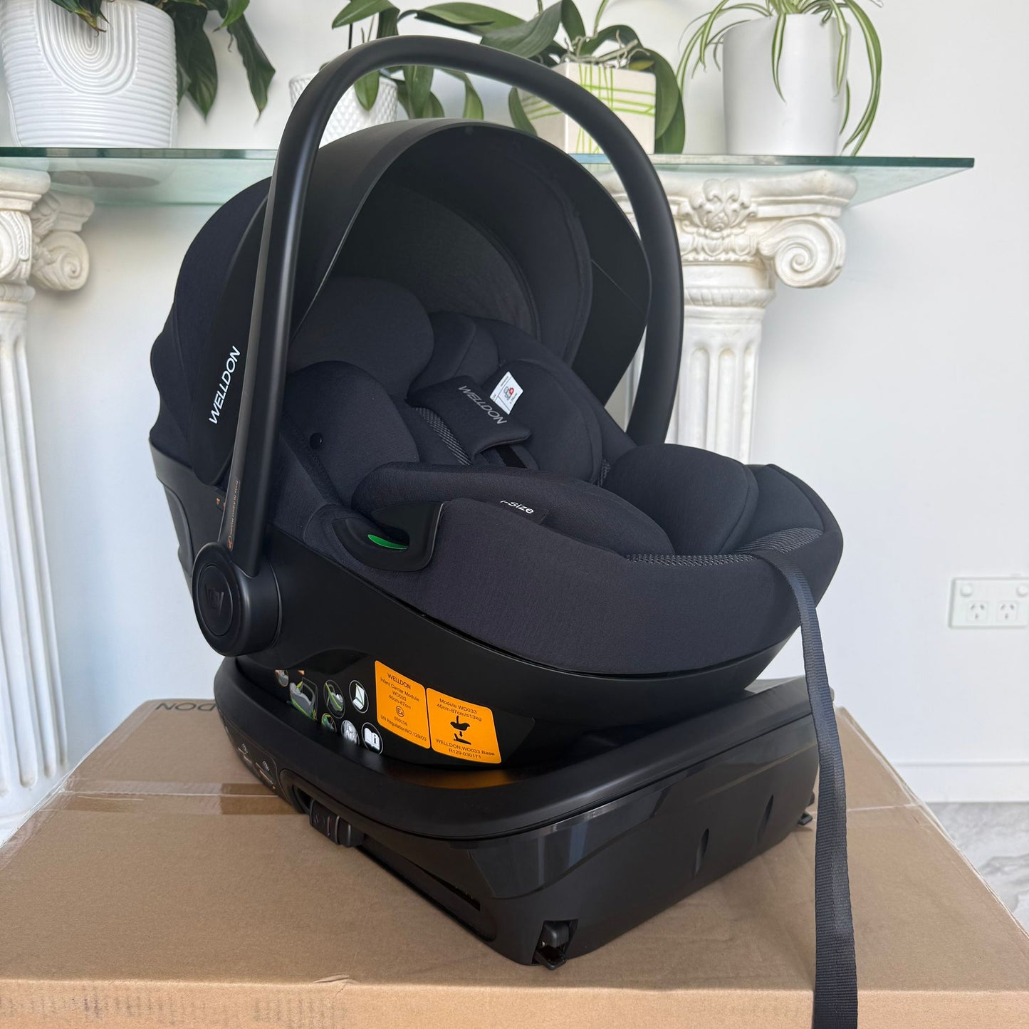 Stridex 3-in-1 Baby Stroller Travel System – with Crown Capsule & Base