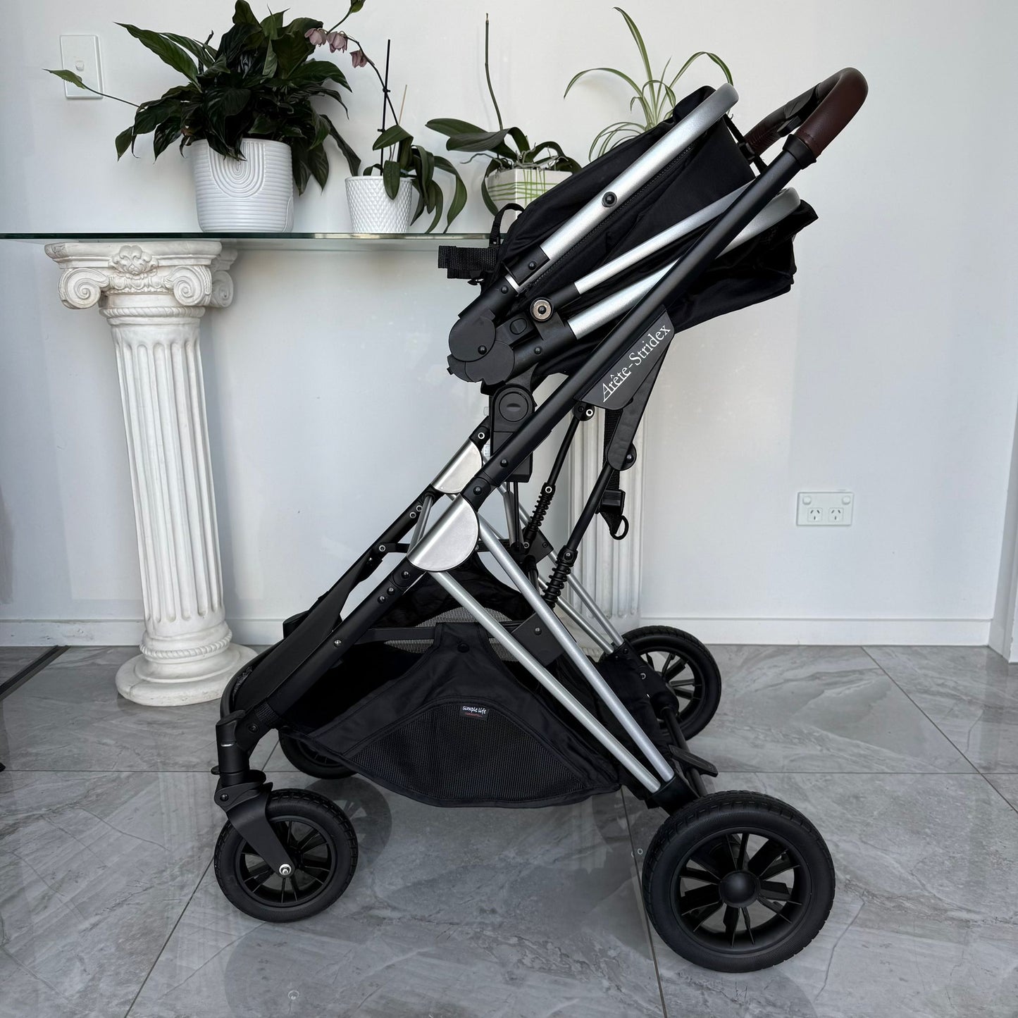 Stridex 3-in-1 Baby Stroller Travel System – with Crown Capsule & Base