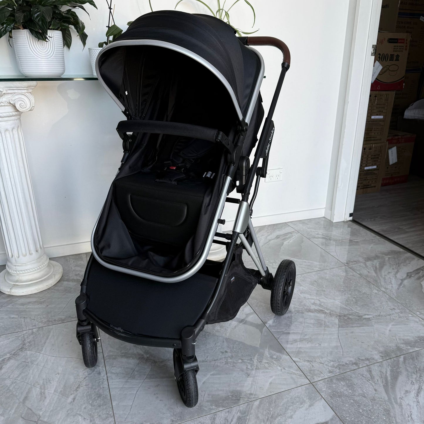 Stridex 3-in-1 Baby Stroller Travel System – with Crown Capsule & Base