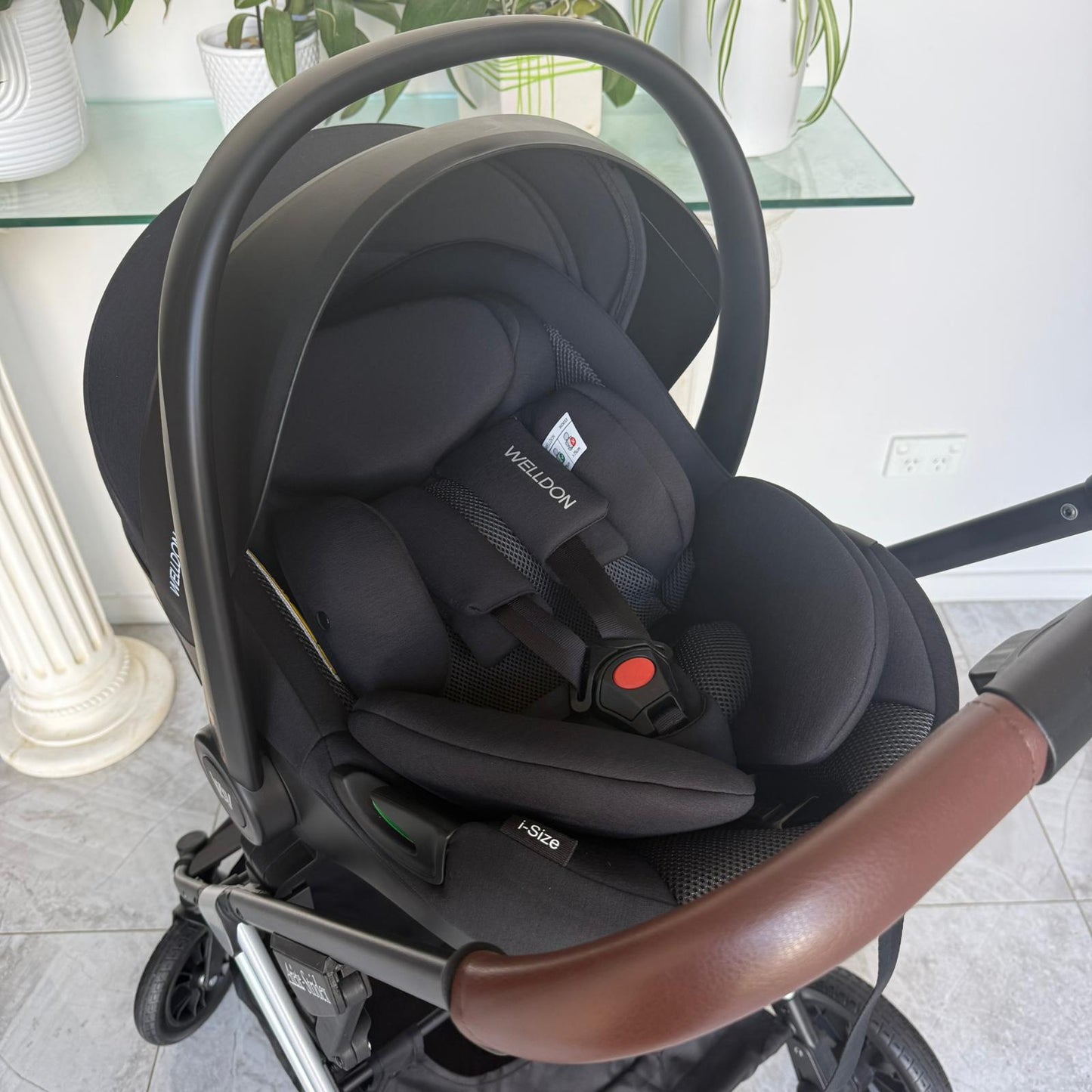 Stridex 3-in-1 Baby Stroller Travel System – with Crown Capsule & Base
