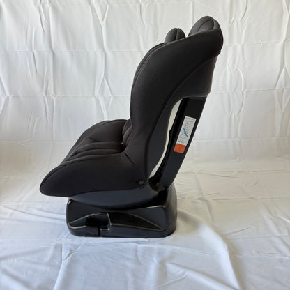 Arête Vesta convertible car seat 0-4 years in black