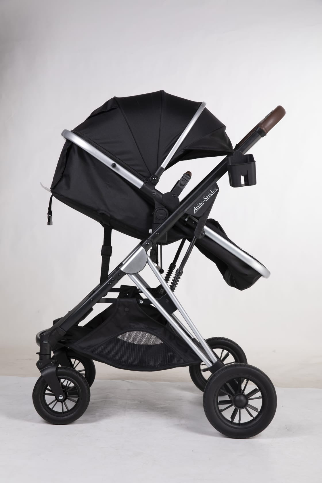 Arête Stridex 3-in-1 travel system in black with capsule