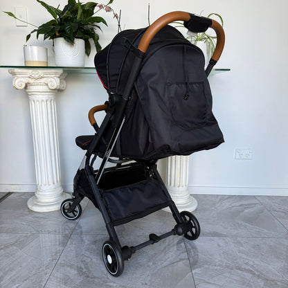 Light Weight Travel System With Capsule