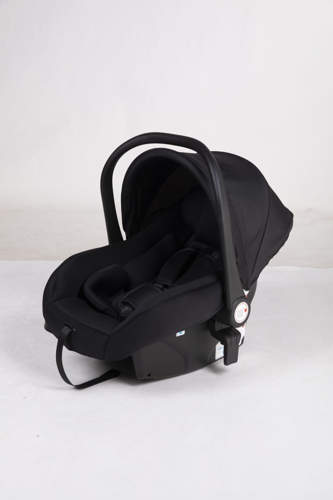 Arête Stridex 3-in-1 travel system in black with capsule