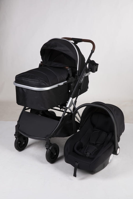Arête Stridex 3-in-1 travel system in black with capsule