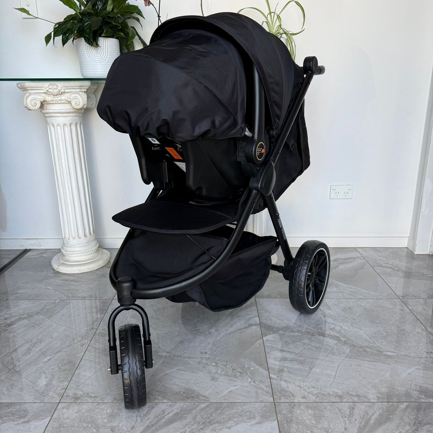 Arete - Jogger Travel System With Capsule