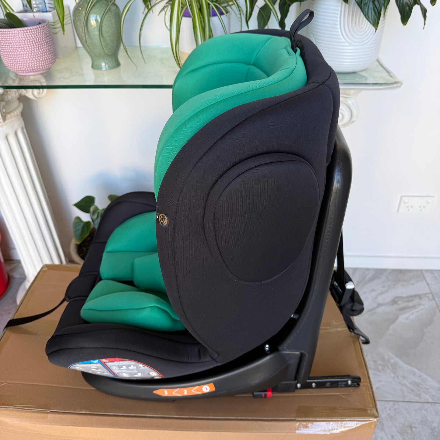 The Orbit Green - I-Size 360 Rotational Baby Car Seat - Newborn to 12 Years Old