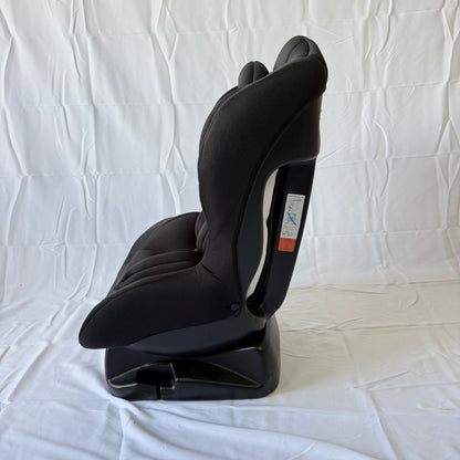 Arête Vesta convertible car seat 0-4 years in black